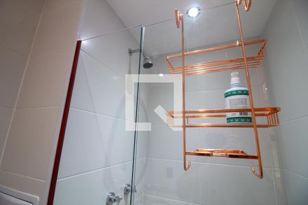 Banheiro de kitnet/studio para alugar com 1 quarto, 37m² em Jardim das Acácias, São Paulo