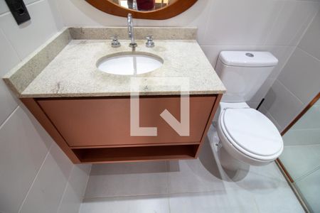 Banheiro de kitnet/studio para alugar com 1 quarto, 37m² em Jardim das Acácias, São Paulo