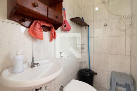 Casa à venda com 250m², 3 quartos e 2 vagasBanheiro 2