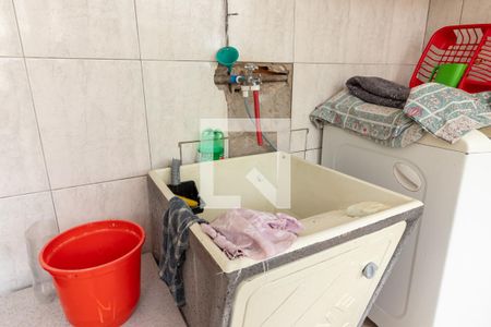 Casa à venda com 250m², 3 quartos e 2 vagasÁrea de Serviço