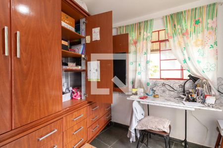 Casa à venda com 250m², 3 quartos e 2 vagasQuarto 3