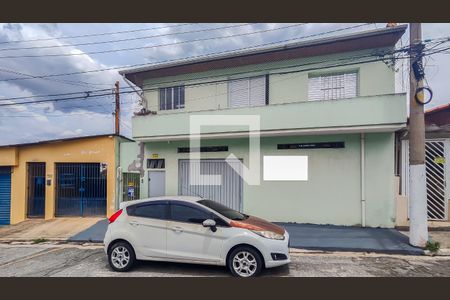 Casa à venda com 250m², 3 quartos e 2 vagasFachada