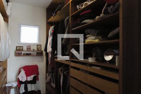 Casa à venda com 425m², 4 quartos e 4 vagasQuarto 3 Closet