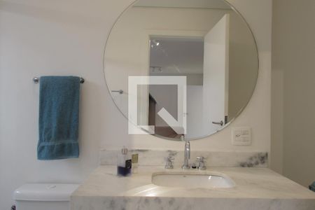 Casa à venda com 425m², 4 quartos e 4 vagasBanheiro 1