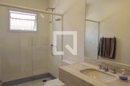 Casa à venda com 425m², 4 quartos e 4 vagasBanheiro 2