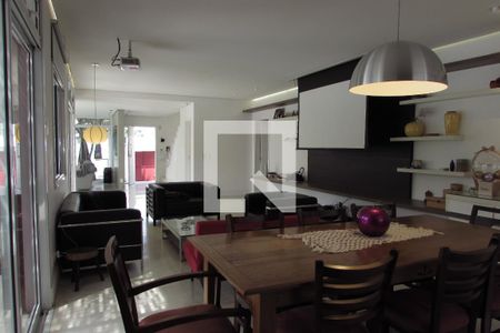 Sala de casa à venda com 4 quartos, 425m² em Caxingui, São Paulo