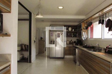 Casa à venda com 425m², 4 quartos e 4 vagasCozinha