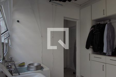 Casa à venda com 425m², 4 quartos e 4 vagasÁrea de Serviço