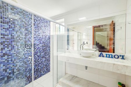 Apartamento para alugar com 144m², 3 quartos e 2 vagas Apartamento para alugar com 144m², 3 quartos e 2 vagasbanheiro