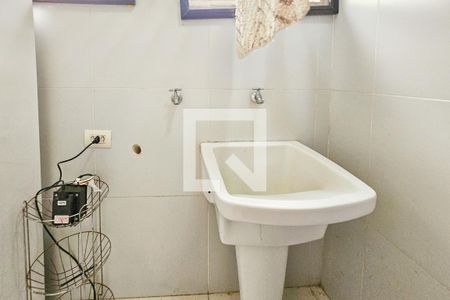 Apartamento para alugar com 144m², 3 quartos e 2 vagas Apartamento para alugar com 144m², 3 quartos e 2 vagasÁrea de serviço