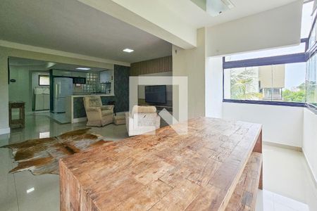 Apartamento para alugar com 144m², 3 quartos e 2 vagas Apartamento para alugar com 144m², 3 quartos e 2 vagasvaranda