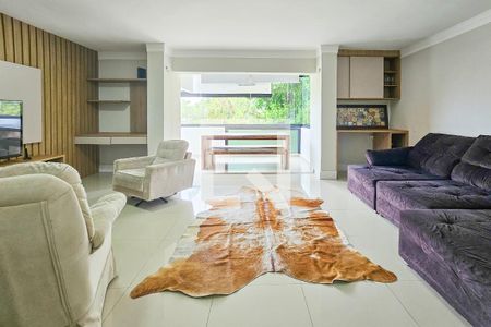 Apartamento para alugar com 144m², 3 quartos e 2 vagas Apartamento para alugar com 144m², 3 quartos e 2 vagassala