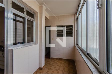 Apartamento à venda com 106m², 2 quartos e 1 vaga Apartamento à venda com 106m², 2 quartos e 1 vagaÁrea de Serviço