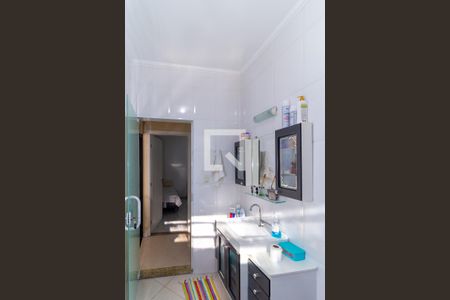 Casa à venda com 145m², 3 quartos e 3 vagasBanheiro 2