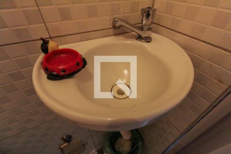 Casa à venda com 99m², 2 quartos e 1 vaga Casa à venda com 99m², 2 quartos e 1 vagaBanheiro da Suíte