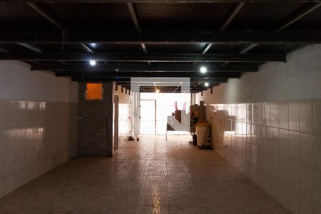 Casa à venda com 125m², 2 quartos e 5 vagas Casa à venda com 125m², 2 quartos e 5 vagasGaragem