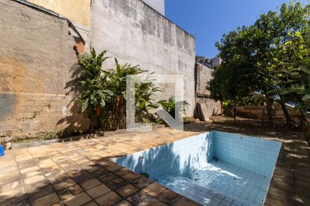 Casa à venda com 208m², 3 quartos e 6 vagasÁrea Externa