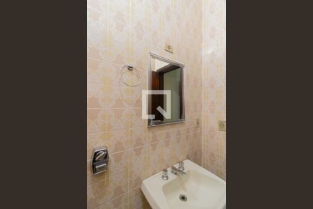 Casa à venda com 208m², 3 quartos e 6 vagasBanheiro da Suíte