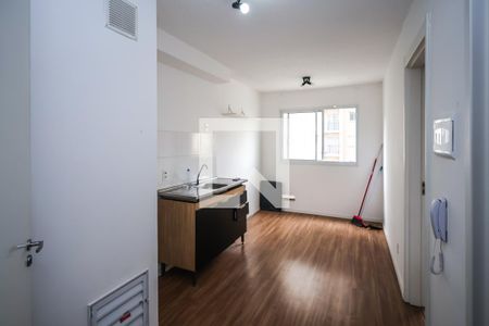 Cozinha de kitnet/studio à venda com 1 quarto, 24m² em Jardim Santa Emília, São Paulo