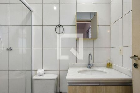 Apartamento para alugar com 70m², 2 quartos e 1 vaga Apartamento para alugar com 70m², 2 quartos e 1 vagaBanheiro da Suíte