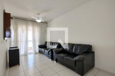 Sala de apartamento para alugar com 2 quartos, 70m² em Mirim, Praia Grande