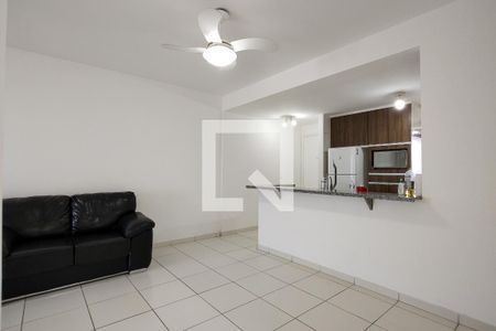 Sala de apartamento para alugar com 2 quartos, 70m² em Mirim, Praia Grande