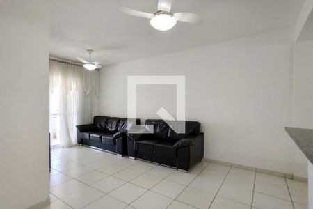 Sala de apartamento para alugar com 2 quartos, 70m² em Mirim, Praia Grande