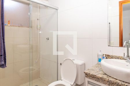 Casa de condomínio à venda com 200m², 3 quartos e 4 vagasBanheiro da Suíte 2