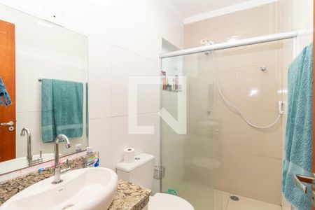 Casa de condomínio à venda com 200m², 3 quartos e 4 vagasBanheiro da Suíte 1