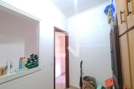 Casa à venda com 250m², 4 quartos e 2 vagas Casa à venda com 250m², 4 quartos e 2 vagasEscritório