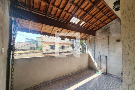 Casa à venda com 250m², 4 quartos e 2 vagas Casa à venda com 250m², 4 quartos e 2 vagasvaranda da suite