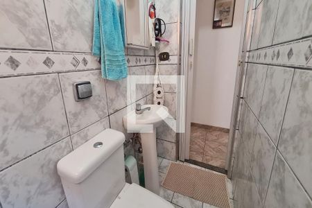 Casa à venda com 250m², 4 quartos e 2 vagas Casa à venda com 250m², 4 quartos e 2 vagasBanheiro 1