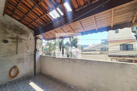 Casa à venda com 250m², 4 quartos e 2 vagas Casa à venda com 250m², 4 quartos e 2 vagasvaranda da suite