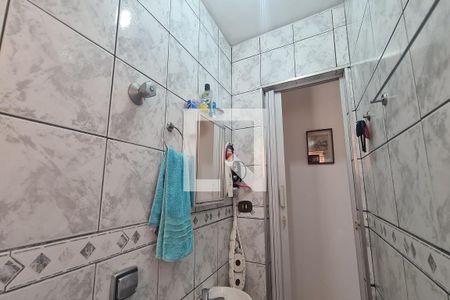 Casa à venda com 250m², 4 quartos e 2 vagas Casa à venda com 250m², 4 quartos e 2 vagasBanheiro 1