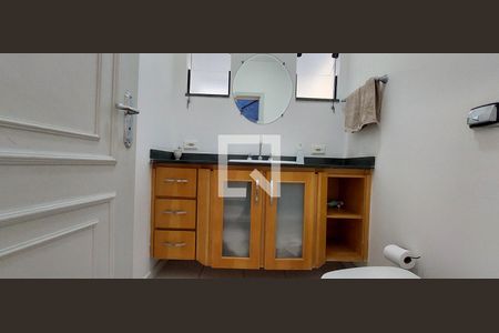 Casa à venda com 380m², 3 quartos e 8 vagasLavabo