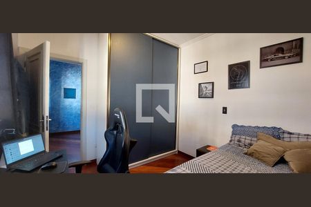 Casa à venda com 380m², 3 quartos e 8 vagasQuarto 3