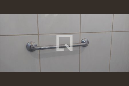 Casa à venda com 380m², 3 quartos e 8 vagasBanheiro 2