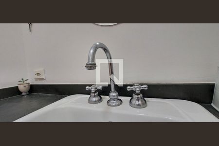 Casa à venda com 380m², 3 quartos e 8 vagasLavabo