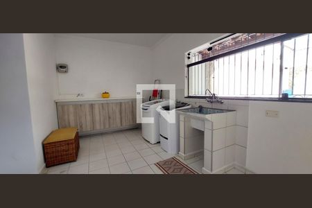 Casa à venda com 380m², 3 quartos e 8 vagasÁrea de Serviço