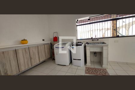 Casa à venda com 380m², 3 quartos e 8 vagasÁrea de Serviço