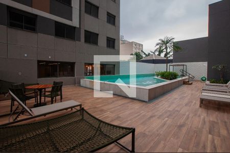 Studio para alugar com 25m², 1 quarto e sem vaga Studio para alugar com 25m², 1 quarto e sem vagaÁrea comum - Piscina