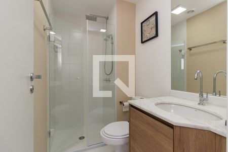 Banheiro de kitnet/studio para alugar com 1 quarto, 34m² em República, São Paulo