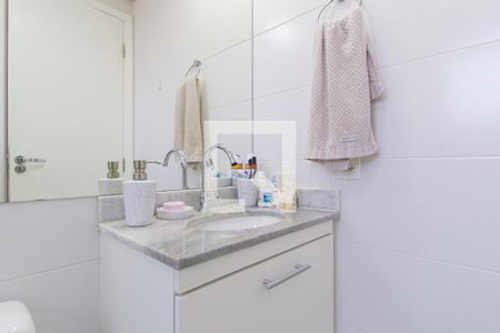 Apartamento à venda com 56m², 2 quartos e 2 vagasBanheiro da suíte