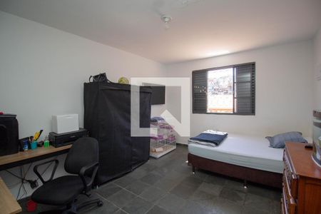 Casa à venda com 165m², 3 quartos e 2 vagas Casa à venda com 165m², 3 quartos e 2 vagasQuarto 2