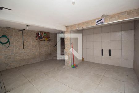 Casa à venda com 165m², 3 quartos e 2 vagas Casa à venda com 165m², 3 quartos e 2 vagasGaragem