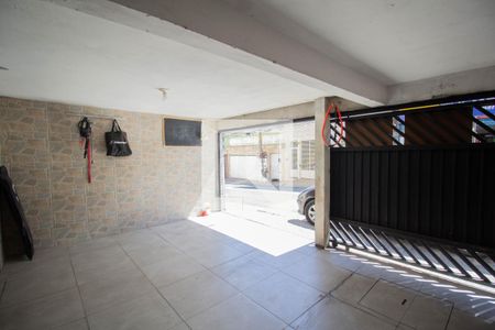 Casa à venda com 165m², 3 quartos e 2 vagas Casa à venda com 165m², 3 quartos e 2 vagasGaragem