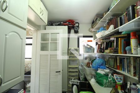 Apartamento à venda com 146m², 3 quartos e 2 vagasÁrea de serviço - Quarto