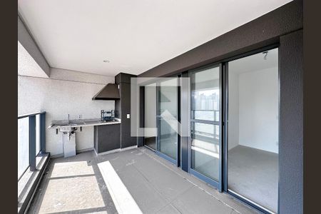 Apartamento à venda com 83m², 3 quartos e 2 vagasVaranda