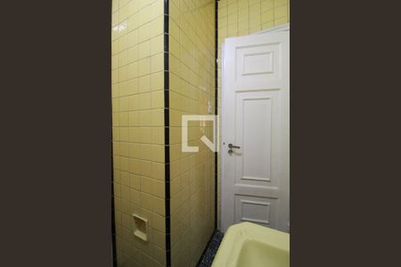 Apartamento à venda com 150m², 3 quartos e sem vagaBanheiro social 2