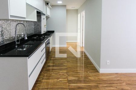 Cozinha de apartamento para alugar com 2 quartos, 40m² em Sítio da Figueira, São Paulo